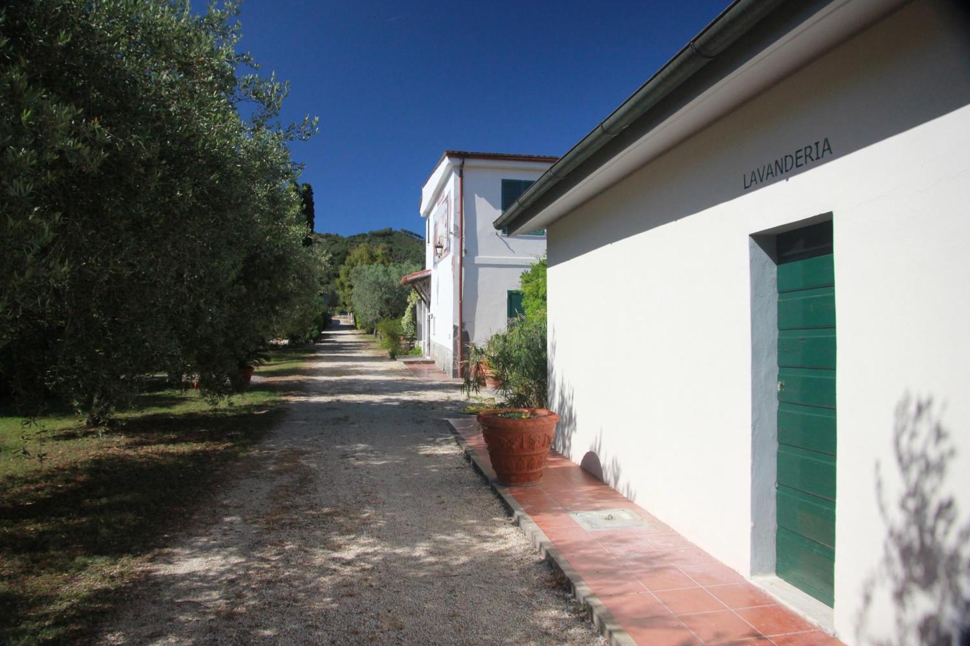 Villa Azienda Agricola Sapereta Porto Azzurro Exterior foto